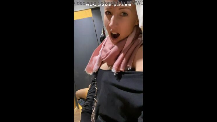 Secretly pussy fingered to orgasm in shopping center dressing room