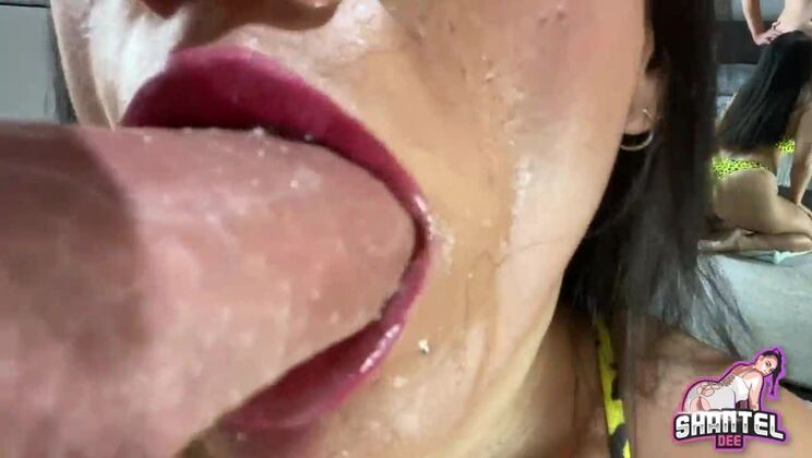 Extreme Close Up Deepthroat Blowjob ASMR Sloppy Throatpie & Ass in Mirror