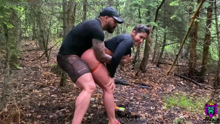 Latina bounces her big ass on a dick after quick stop of hiking