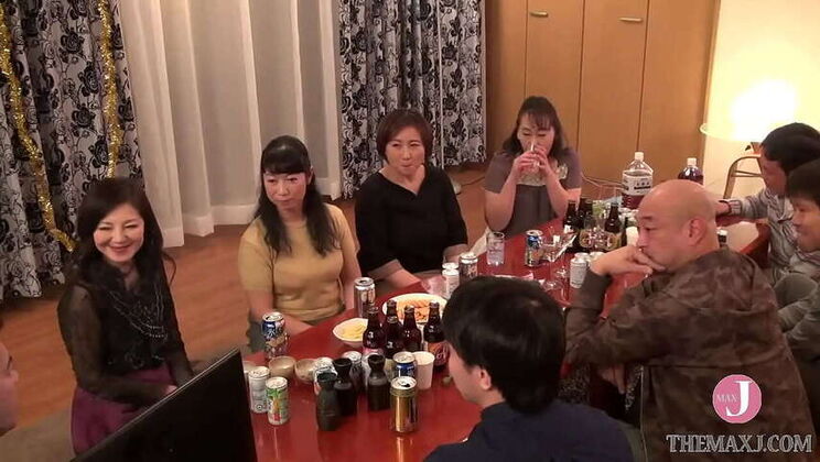 Mature Divorced Women's Orgy: Fifty-Year-Olds' X-Rated Party with Yuri Asama - An Exclusive Invitation