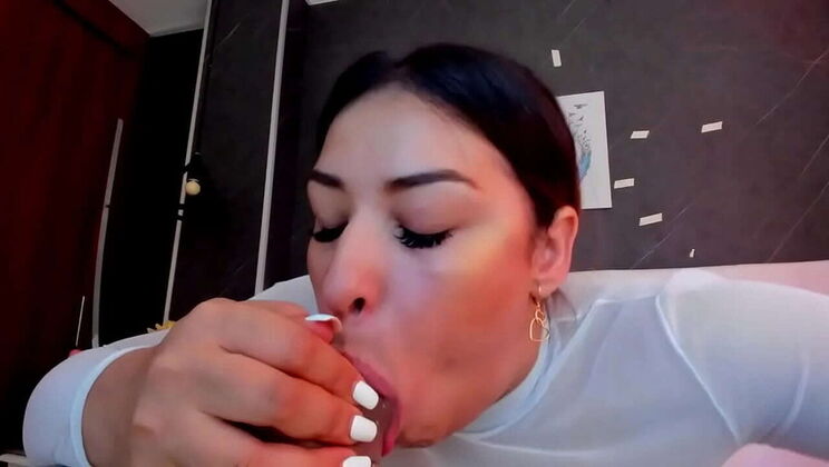 Amateur Camgirl Practices Sloppy Blowjob with Dildo