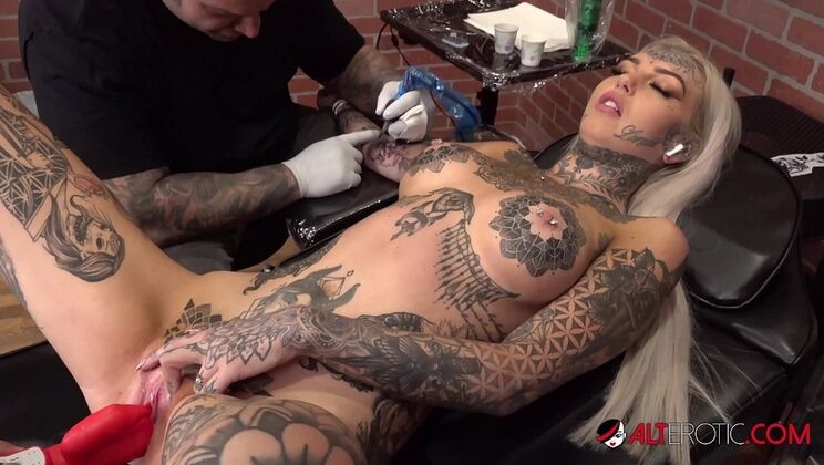 Blonde Amber Luke Masturbates with Vibrator While Getting Tattooed