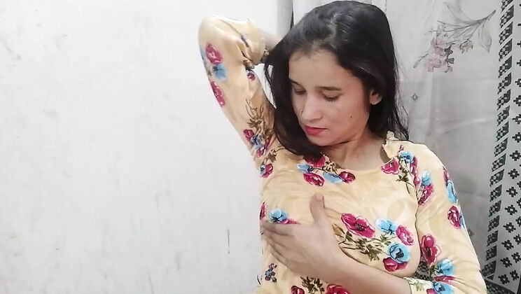 Hot Desi Chachi Forced Rough Sex in Tight Clothes - Babykajoldesi