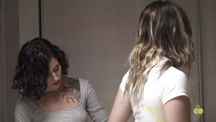 Stepdad Takes Me to Get a Tattoo on My Ass from My Girlfriend - Keila Bassi HD