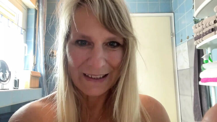 Blonde MILF Pisses Twice - Dirty Talk & Solo Masturbation