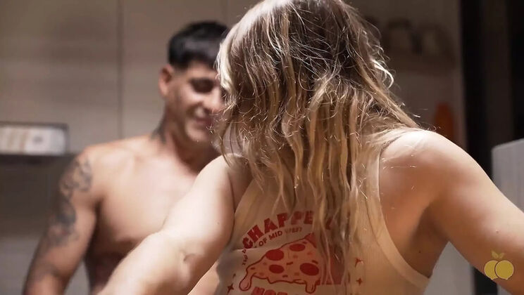 Blonde Wife Cheats on Hubby with Pizza Guy - Big Dick Cuckold Fuck & Cum in Mouth
