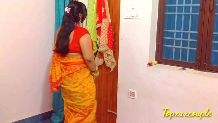 Indian Bhabhi Cries During First Anal Fuck - Rough Painful Sex in 4K