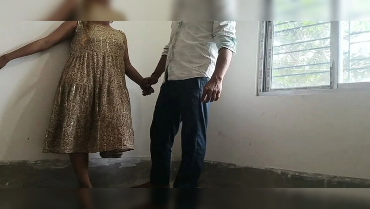 Desi Indian GF Homemade Sex Tape - Viral XXX Video with Bf Doggy Style
