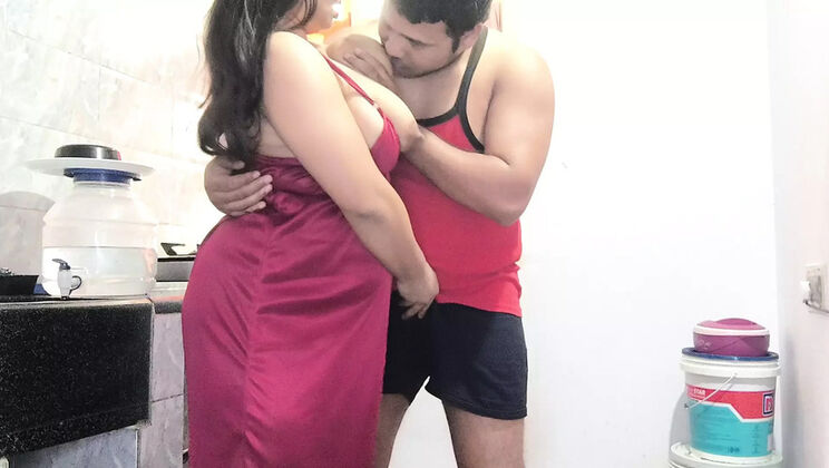Hot Desi Bhabhi Fun - Indian Aunty Handjob & Hardcore Sex