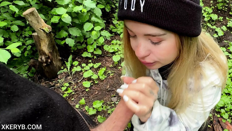 Hot Ukrainian teen gives quick park blowjob with cum in mouth - Amateur POV