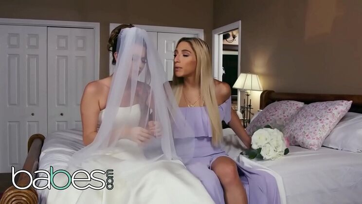 Abella Danger & Jill Kassidy - First Time Lesbian Scissoring - Hot Babes in Blue