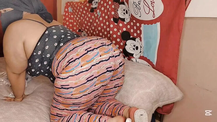 Egyptian MILF Nick Madam Hind Takes BBC in Her Big Pussy - Dirty Talk & Moans