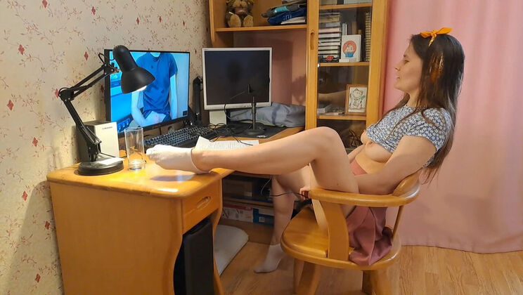 Hot Russian Brunette Grustina Nectaria Masturbates in Socks - Amateur Chat Sex