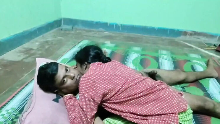 Desi Indian Aunty Sumitra Bhabi Fucking Hard in Homemade XXX Video