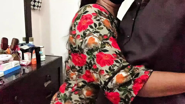 Desi Bhabhi Fucked Hard By Devar In Hotel Room - Hot Pakistani Sex Scene Part 1