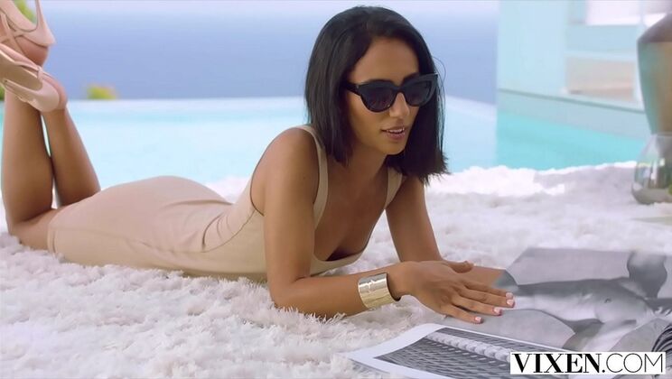 Hot Brunette Sherezade Lapiedra Takes Control - Blowjob, Cowgirl & Deep Throat Action