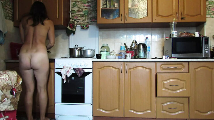 Sexy Ukrainian Hostess Naked In Kitchen With Huge Booty And Saggy Tits