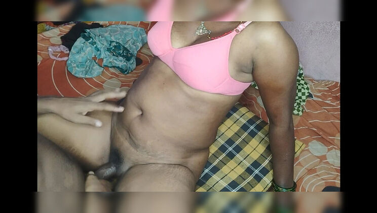 Desi Aunty Hot Video: Ravikumar Bangs Mature Indian MILF in Anal Sex