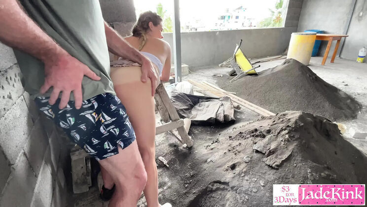 Construction Worker Pounds Big Ass Girl Hard On Site - Outdoor Doggystyle Public Sex