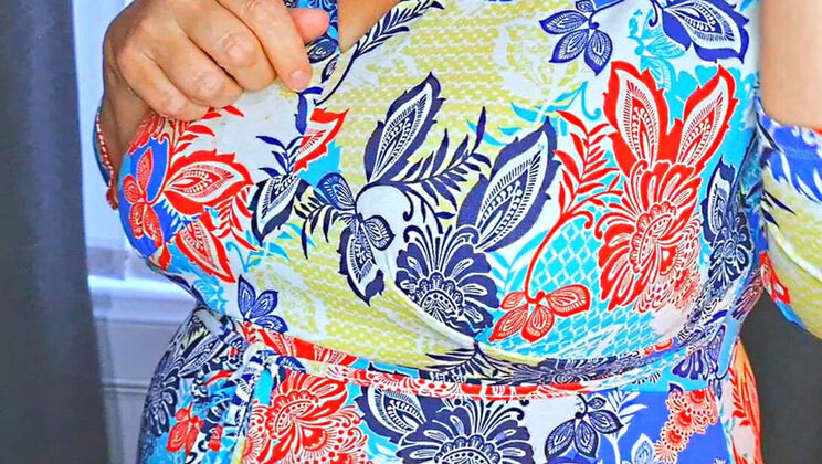 Dirty Aunty's Huge Ass - BBW Mature Slut with Big Natural Tits and Hairy Pussy