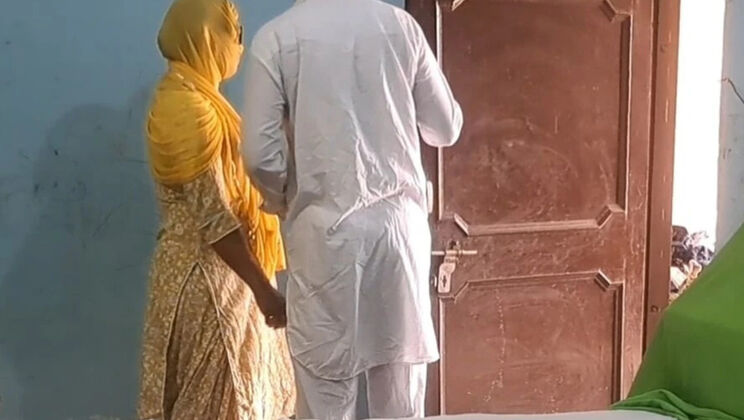 Punjabi MILF Roleplay Blowjob & Hardcore Double Penetration - Desi Boy Jaggi Rough Sex