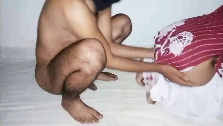 Step Aunt Farting During Hardcore Sex with Pakiprince - Desi Homemade Missionary & Doggy Style