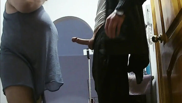 BBW MILF stepmom paid courier with deep throat blowjob and doggy style sex