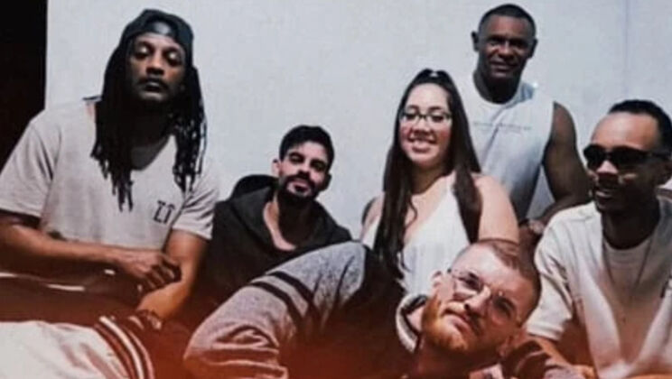 Curvy Brazilian Barbara Gangbang Bareback Trailer - Amateur Latina Wife Fucked Hard