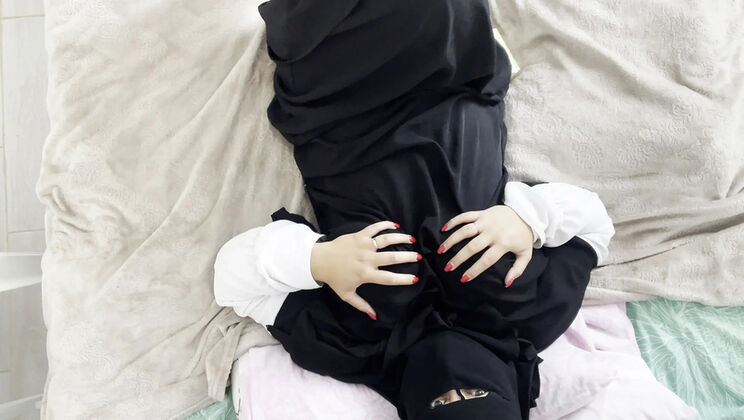 Lux Eva Arab Stepmom Seduces Stepson No Panties Creampie Fucking