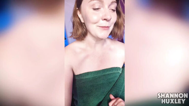 Redhead Mistress Shannon Huxley Try On Latex Dress Fetish POV