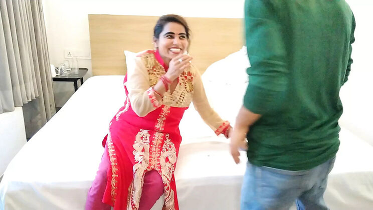 Indian girl sings song then gets hardcore patak patak fucking in rough sex scenes