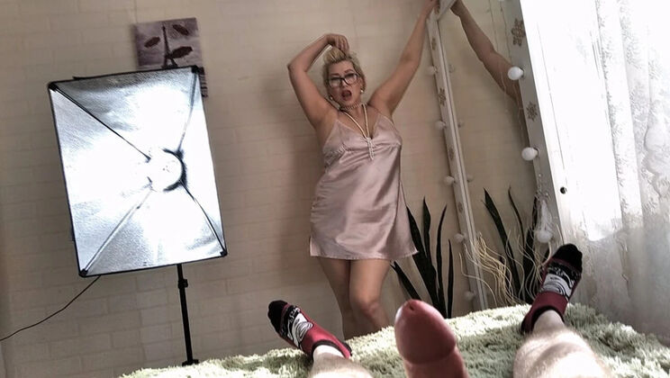 Russian MILF AimeeParadise Dick Worship Blowjob & Cowgirl Riding Close Up