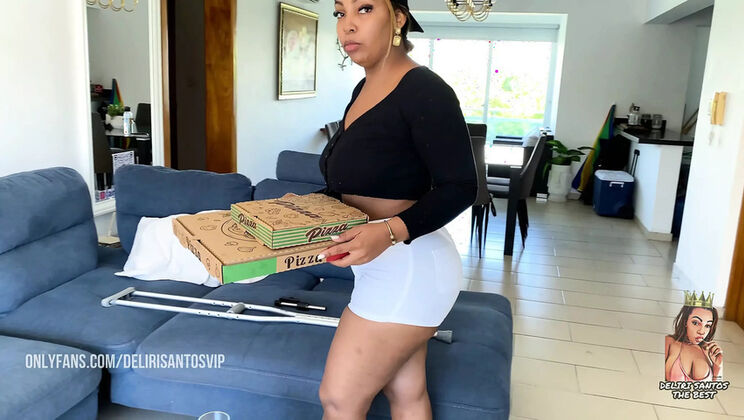 Hot Latina Pizza Delivery Girl with Big Ass Gets Rough Sex
