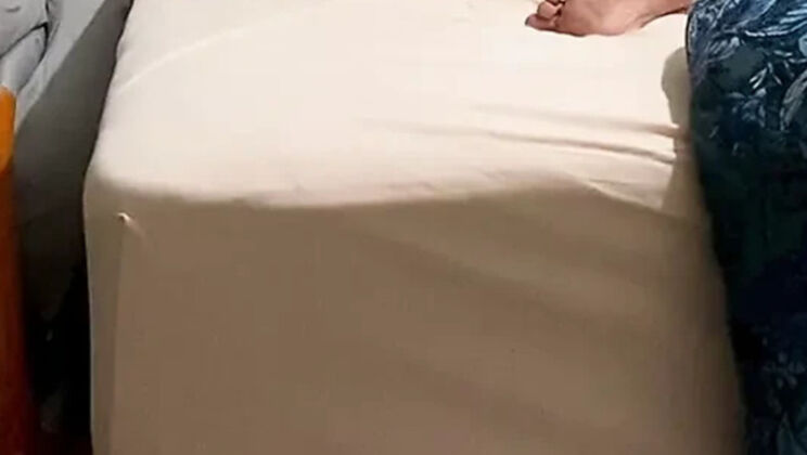 Amateur Turkish MILF Gets Extreme Doggy Style Fuck From Bar Hookup