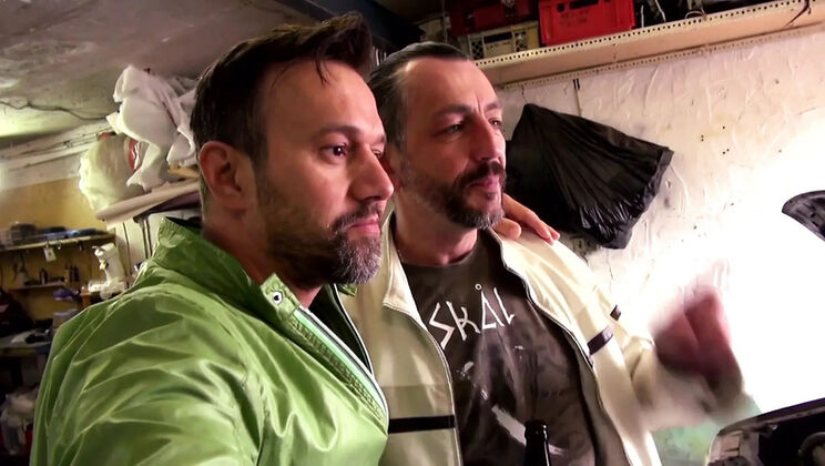 German MILF Leni 78 gets hot facial from Titus Steel and Dieter von Stein