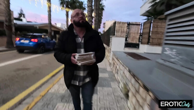 German Teen Maria Gail Gets Cum on Pizza After Hardcore Anal Sex