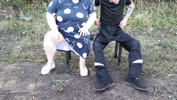 Zona901 Jerks My Dick In Park Until Cumshot - Public Handjob MILF