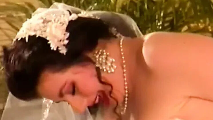 Flame & Jessica Rizzo: Sweet 19yo Bride Tastes Teen Pussy Before Wedding