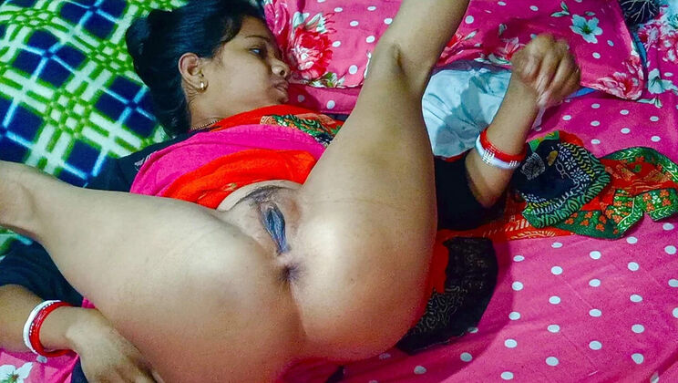 IndianSoni Desi Bhabhi Hardcore Village Sex - Gaand Chudai, Doggy Style & Cum in Mouth