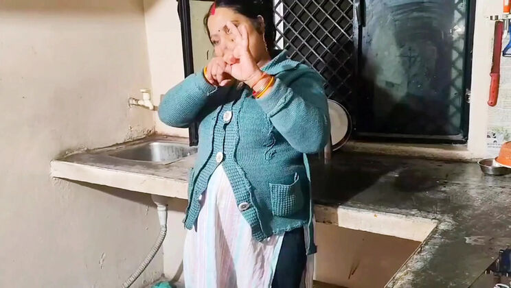 Desi Indian Bhabhi Rough Fucking and Blowjob with Hindi Dirty Talk - Homemade HD