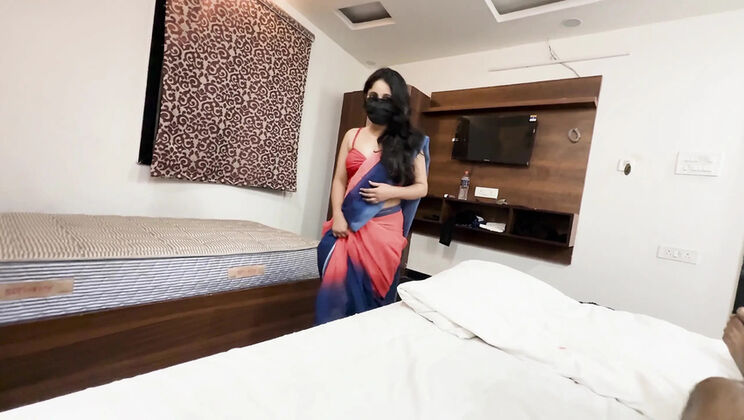 Desi Sister In Law Fucked Hard In Bed - Big Cock Makes Her Pussy Wet