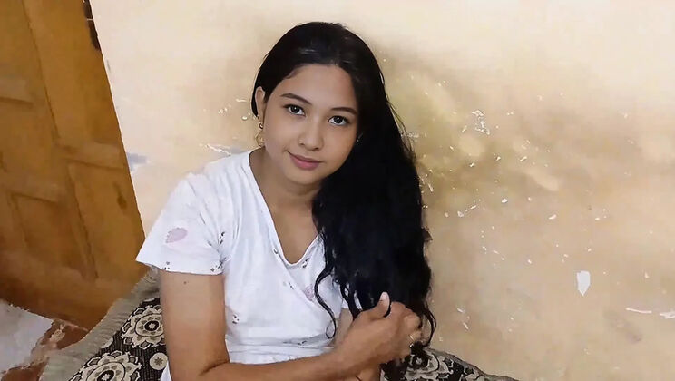 Desi Mumbai MILF Neighbour Fuck - Big Natural Tits Blowjob & Cum Swallowing