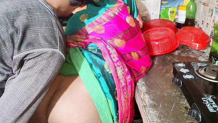 Desi Indian Stepmom Annuakhil Sucks Big Cock Rough Doggy Style Fucking in Kitchen