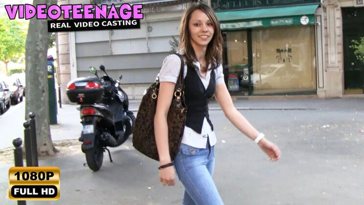 Amateur Casting: Skinny French Teen Leslie 18 Gets Nude in Hotel Room