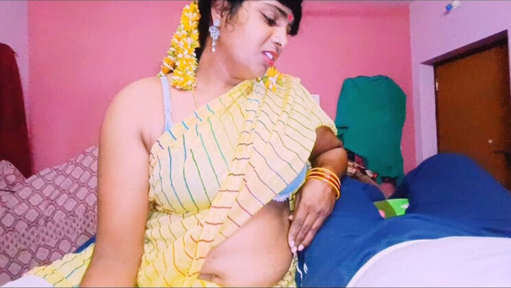 Telugu Bhabi Cheats On Husband With Brother-In-Law - Dirty Talk & Hardcore Fuck