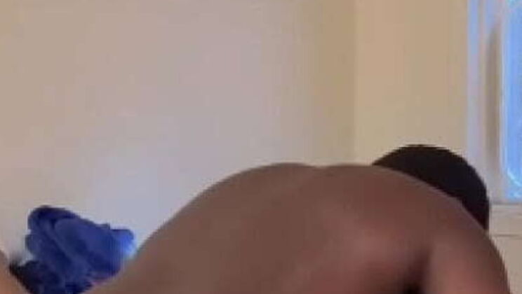 Remiskye's Wet Tight Pussy Makes Bigdickenergy258 Cum Fast in Missionary