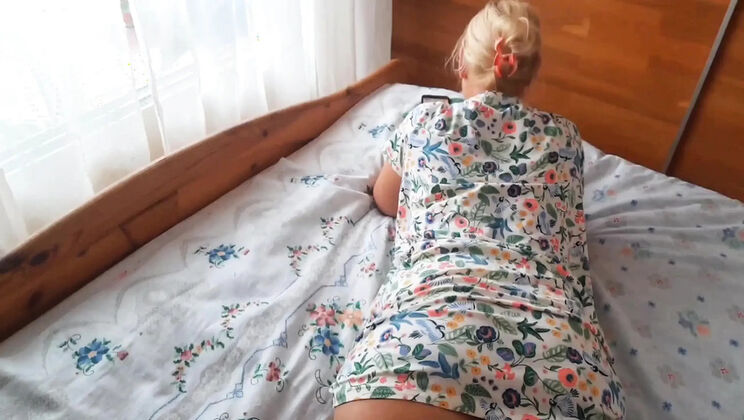 German Amateur Blonde Wife Foot Worship - Selena701 Homemade Mature MILF