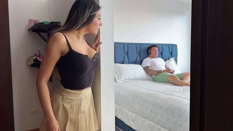 Step Sister Summer Steph Gives Surprise Blowjob While Resting On My Lap - Amateur Latina Face Fuck & Cum In Mouth