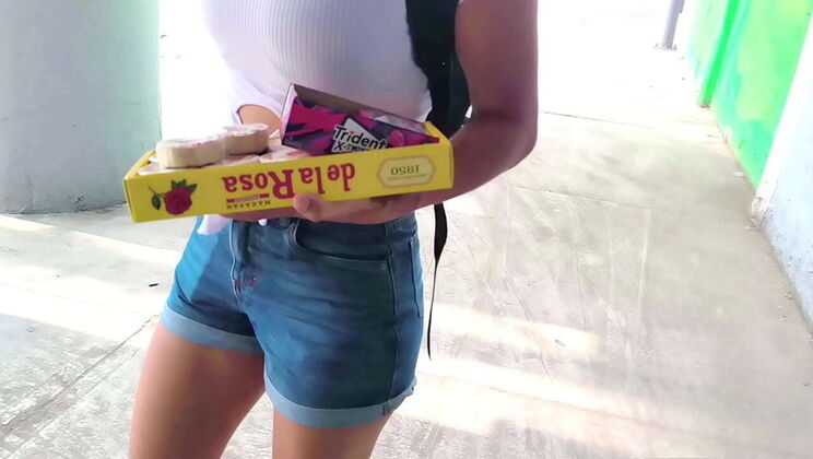 Hidden Camera: Linda Teen Fucks Stranger Chadboy in Hotel After Meeting on Street