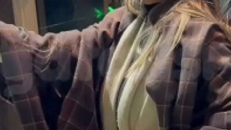 Amateur Blonde Wife Sucks Big Cock in Car While Cuckold Husband Drives - Hot Brazilian Threesome